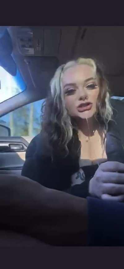 Juicyjade Bj queen even in the car