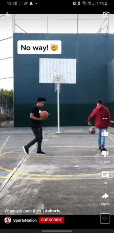 This trickshot is amazing