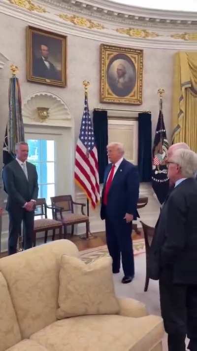 Donald Trump explaining that his billionaire friends made billions  with tariffs and stock market manipulation.