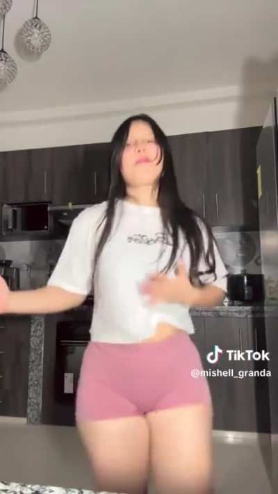 Que culo para delicioso🤤 mishell_granda