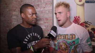 Even Jake wants Deji to keep fighting.