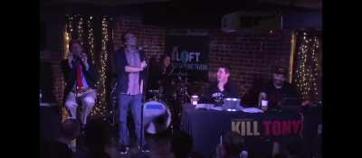 THE DEBUT OF MARTIN PHILLIPS - KT412
