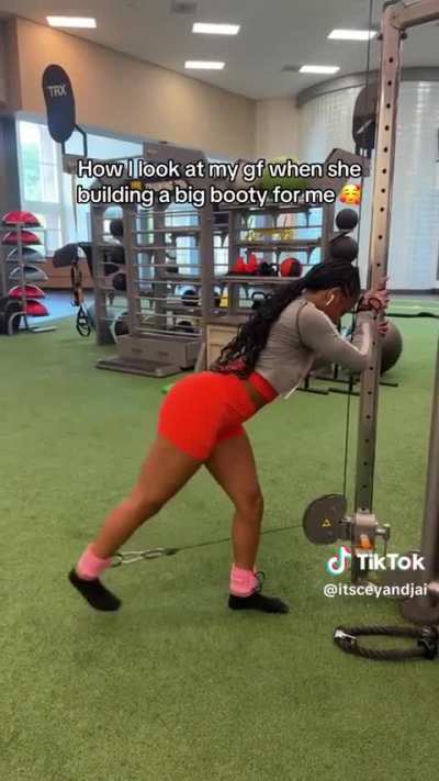 Jaimykel tiktok( she doin workout and make sure her slim thicc get bigger but my gyatt😩🍑🤤)