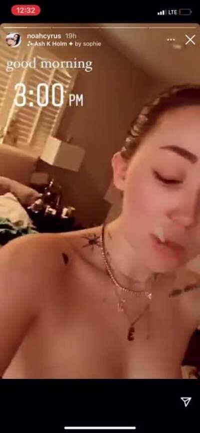 Imagine noah walking around butt naked in your house