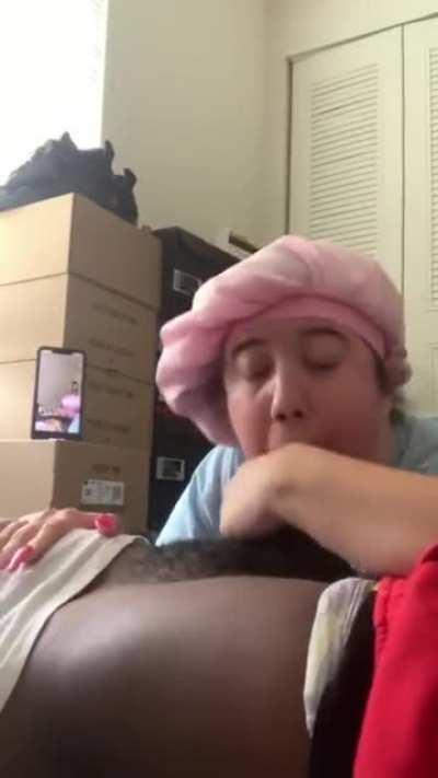 Big White Girl Bonnet Supahead