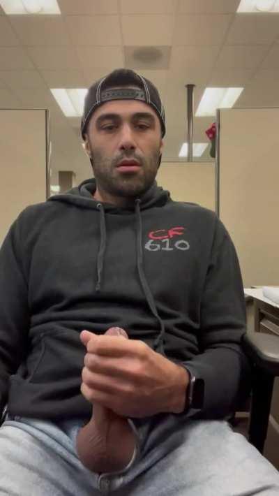 A nice cumshot to end the work week.