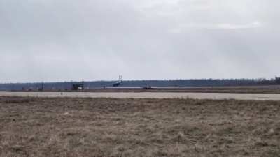 Russian SU34 lands without landing gear and without a canopy