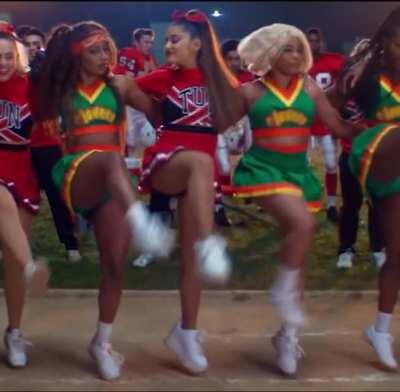 Ariana's nice legs (video clip)