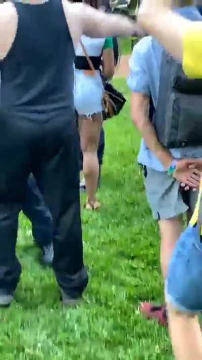 Police breaking barricades in DC