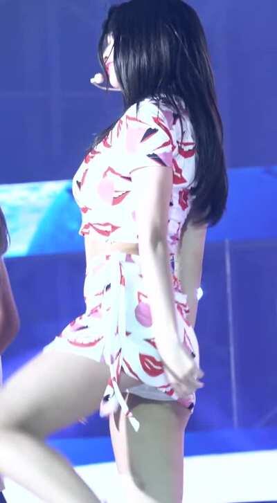 Gif material Momo
