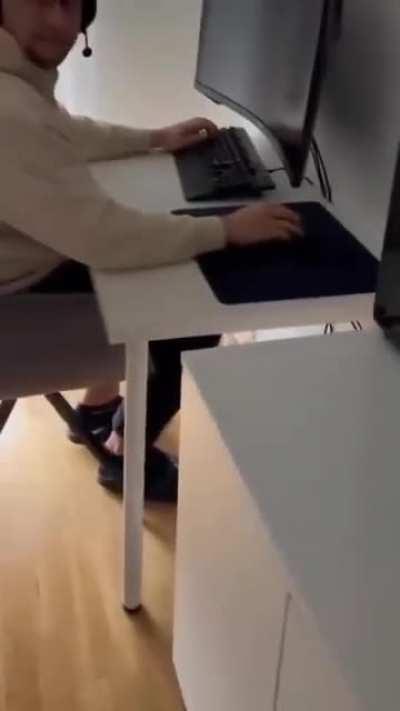 Bro just unequipped the cursed accessory