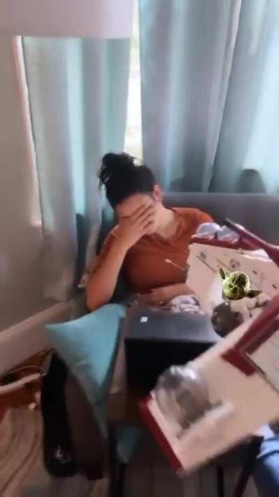 Around the annoyed wife a perimeter create!