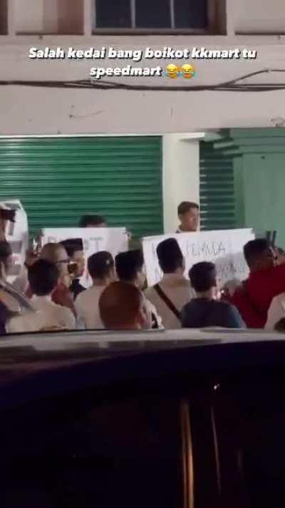 Protestors went to 99Speedmart instead of KK Mart by mistake
