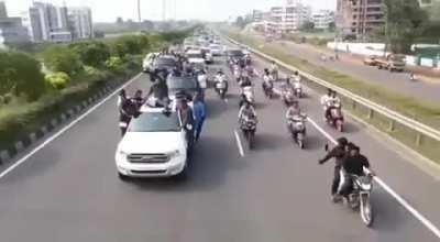 Aa Swag chudu tammudu !!