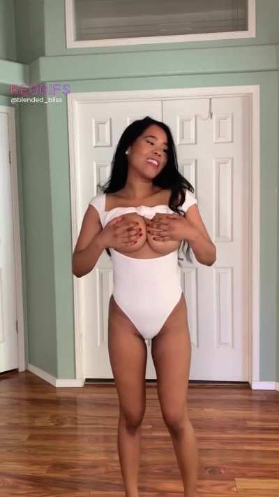 Do you like Filipina MILFs with big tits?