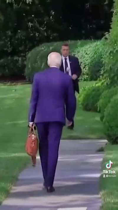 This is the funniest thing I’ve ever seen