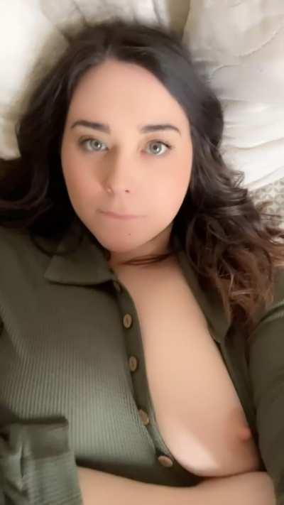 Am I the type of girl you’d jerk off to?