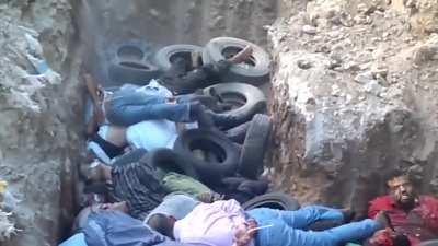 *Graphic* Footage of mass execution in Yemen in 2013 (more info in comments)