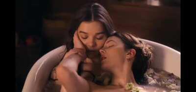 Hailee and Ella in a bathtub