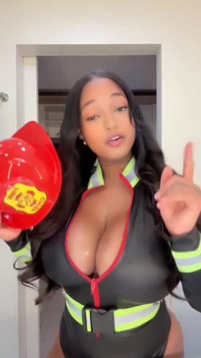 WOW (HAPPY HALLOWEEN)