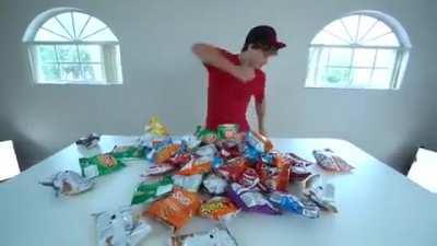 Q pena q o editor n cortou essa parte