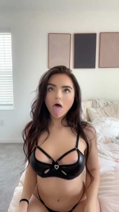 petite ahegao slut ;3