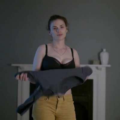 Can’t imagine how amazing it must feel to titfuck Hayley Atwell.