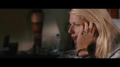 This video contains every single frame available of Gwyneth Paltrow bare feet