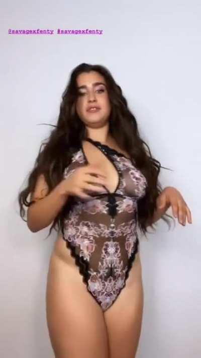 I'll spend my whole night jerking off to Lauren Jauregui. I wanna fuck her ass so bad