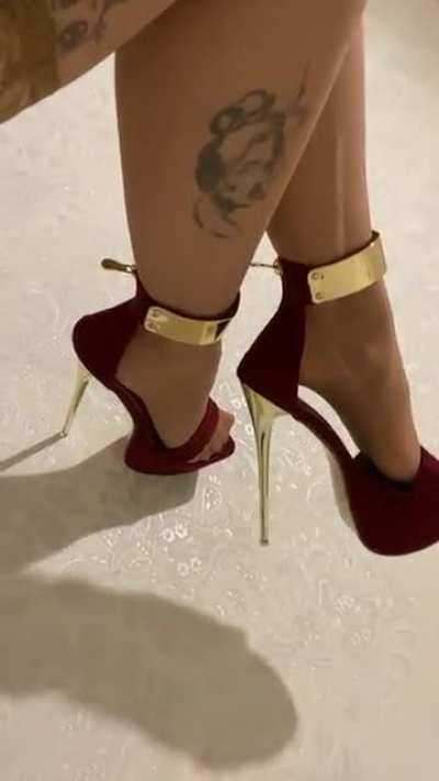 New heels 😍😍😍