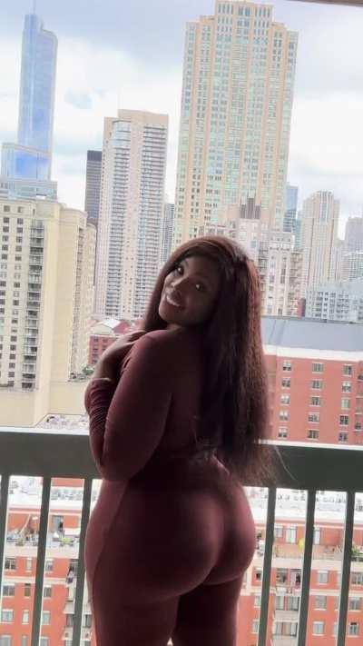 Look at the view 👀