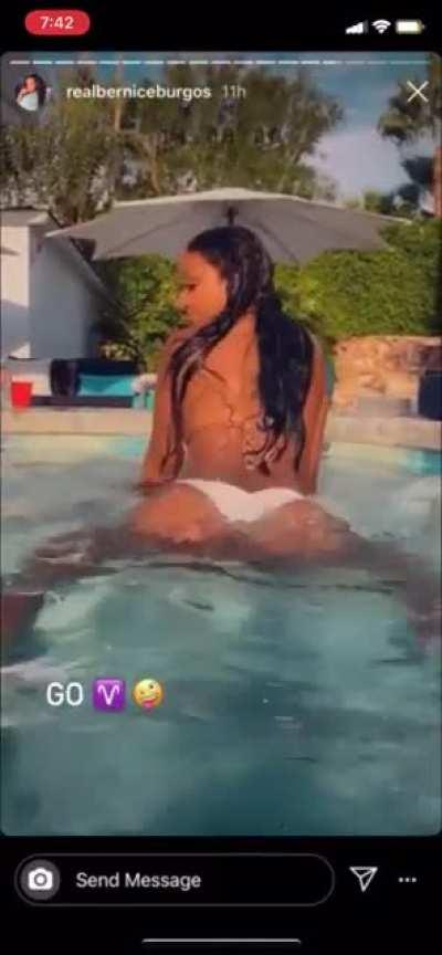 GILF (@realberniceburgos)