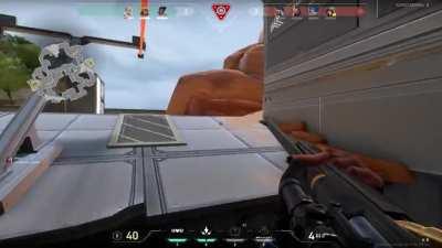 This might just be the worst play ever seen in Valorant history
