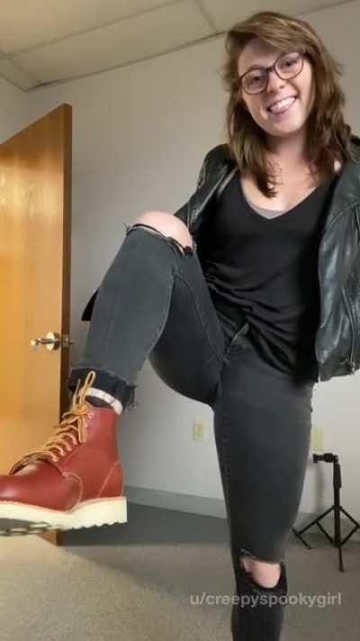 It’s officially spooky season for me.