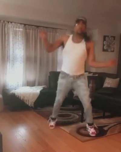 Do boys after bruce takes off sub mode chat😭😭