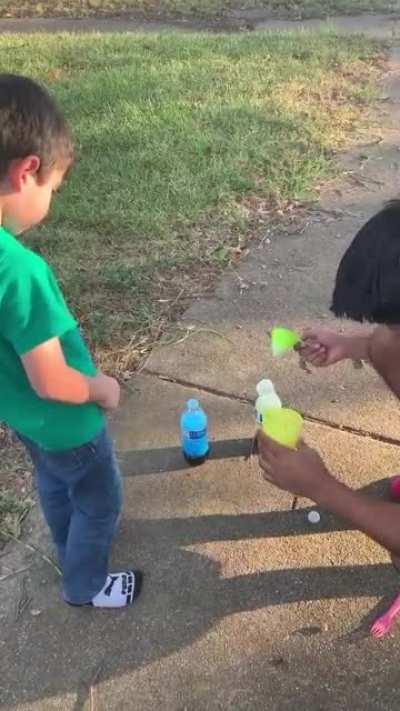WCGW doing an elephant toothpaste experiment