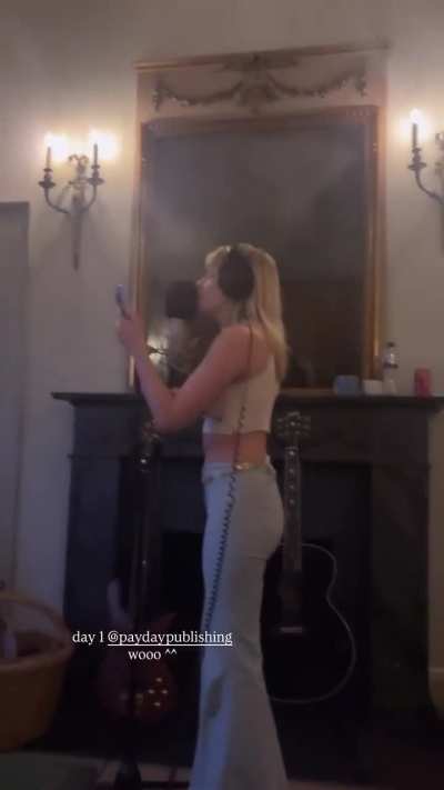 AURORA in the studio with Au/Ra ❤️