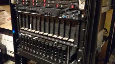 I'm sure there's a reason this style of drive shelf isn't more common, but it sure seems convenient.