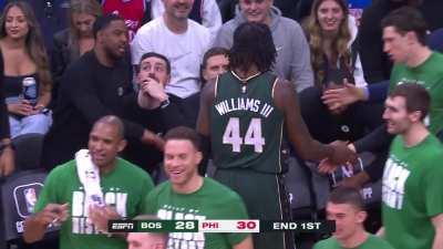 [Highlight] Robert Williams steps back and splashes the midrange jumper to beat the buzzer as the Celtics bench hype him up