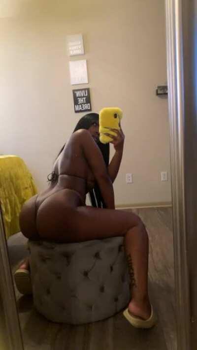 Brown &amp;amp; round. Click my links in the comments for some hot shi🔥