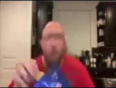 Me going through all the off the hook dialogue when I load splatoon 2 up