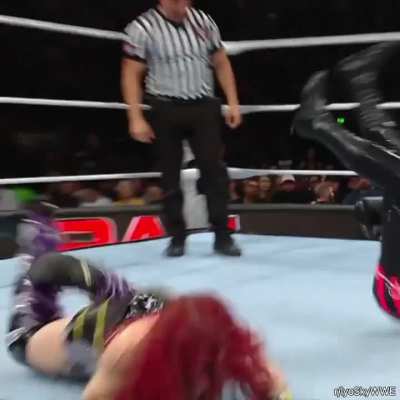 No. 1 Contender’s Match: Damage CTRL (Iyo Sky & Kairi Sane) vs. The Unholy Union (Isla Dawn & Alba Fyre)