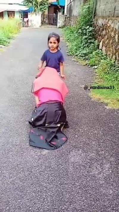 O büyüyünce jokeriye olcak..