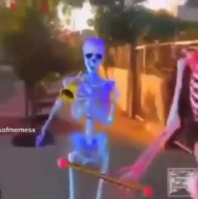 It's the most wonderful time of the year 💀