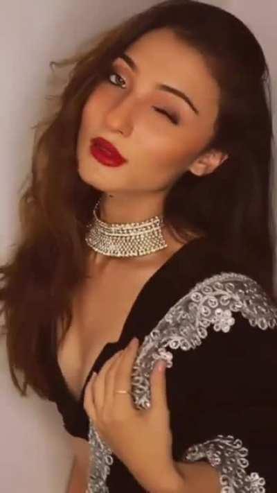 30k + members now... here's my crush 👇...thank you guys and please dont post nudes...love you all