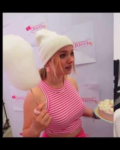 Aus dem Video „Shopping Queen in Real Life“ von Julia Beautx vom 25.09.22