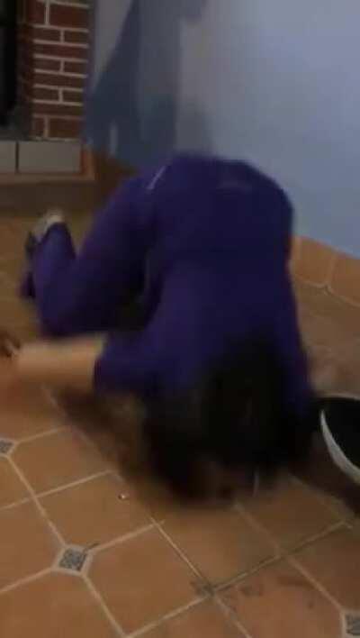 HMC as I try drunken yoga