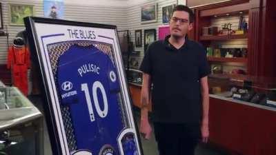 Christian Pulisic's jersey on Pawn Stars