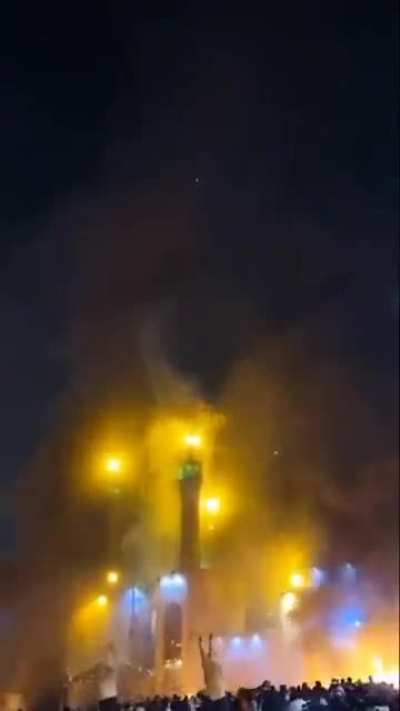 Demonstranten im Iran haben bei Aufständen gegen die Mullahs bereits mehr als 30 Moscheen angezündet