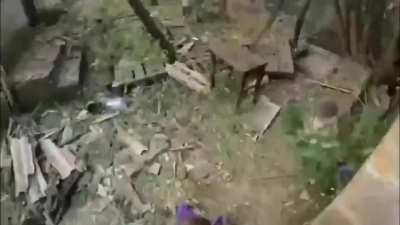 Ukrainian soldier threw a 120mm mortar shell into the basement occupied by a Russian soldier who refused to surrender. Kharkiv region. 